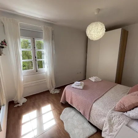 Beautiful 3 Bd. In La Laguna Centre Apartment La Laguna (Tenerife)