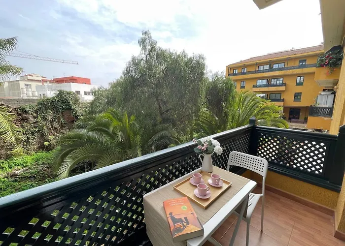 Beautiful 3 Bd. In Centre La Laguna (Tenerife)